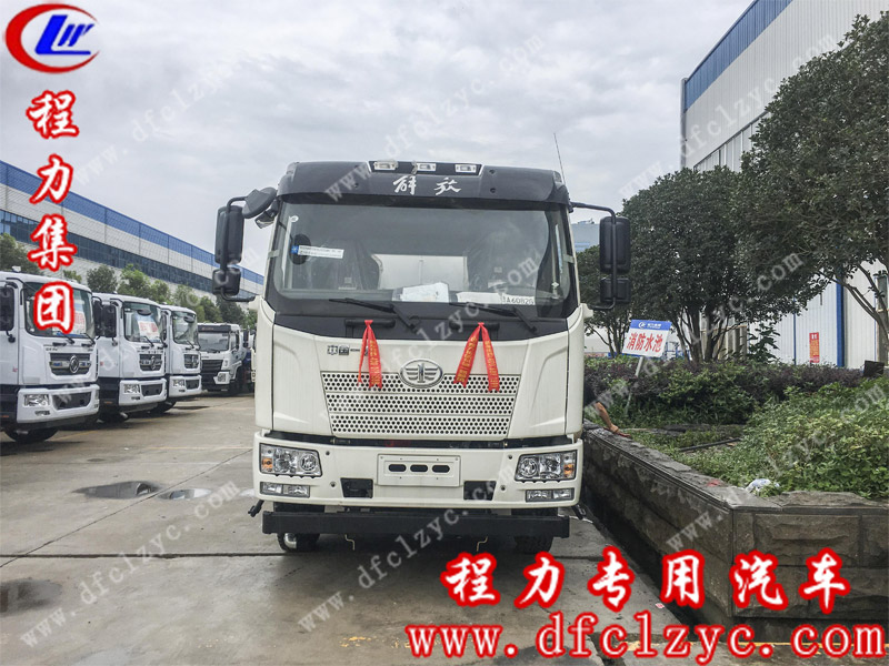 湖北程力集團解放J6灑水車(14方) 湖北程力集團解放J6灑水車(14方)