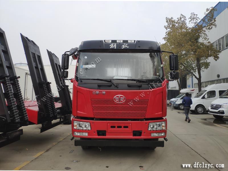 程力集團國六平板車正前方 程力集團國六平板車正前方