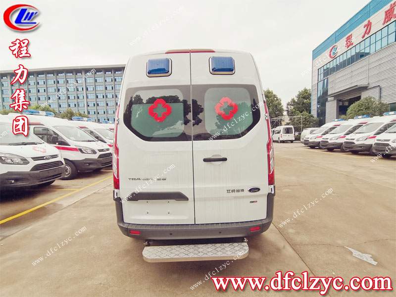 程力集團(tuán)江鈴福特醫(yī)療救護(hù)車(chē) 程力集團(tuán)江鈴福特醫(yī)療救護(hù)車(chē)